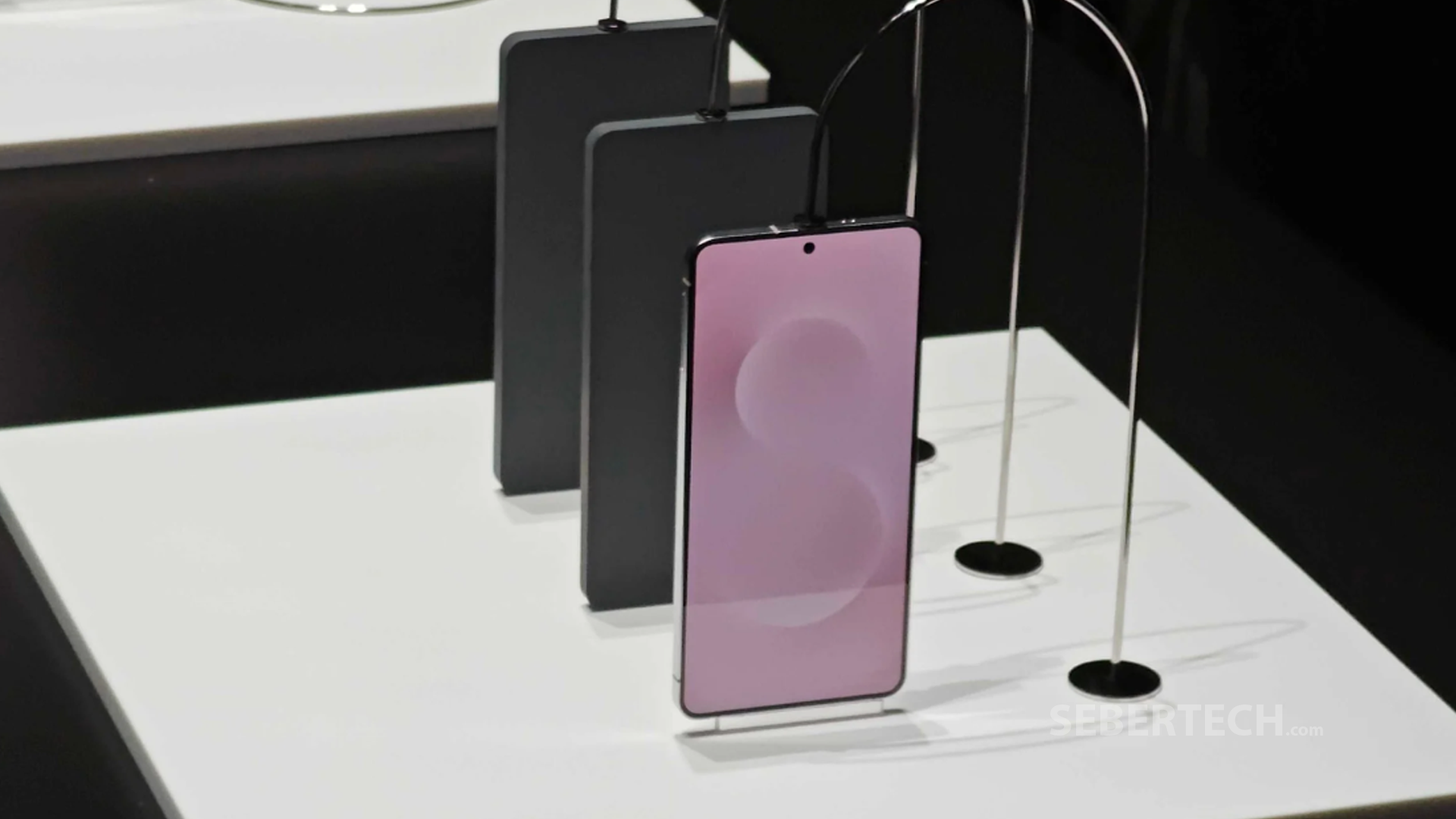 Samsungs Super Thin Galaxy S25 Edge Launches May 12 %E2%80%94 Heres What to Know